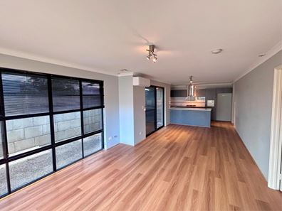 2 Mulga Road, Glen Iris WA 6230