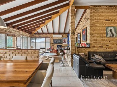 20 CHELLASTON CRESCENT, Carine WA 6020