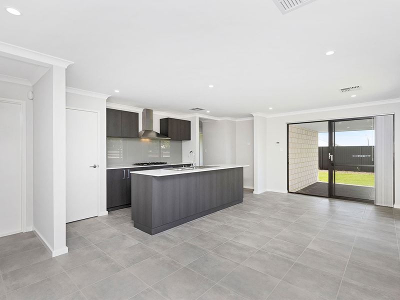 19 Tapin Street, Yanchep WA 6035