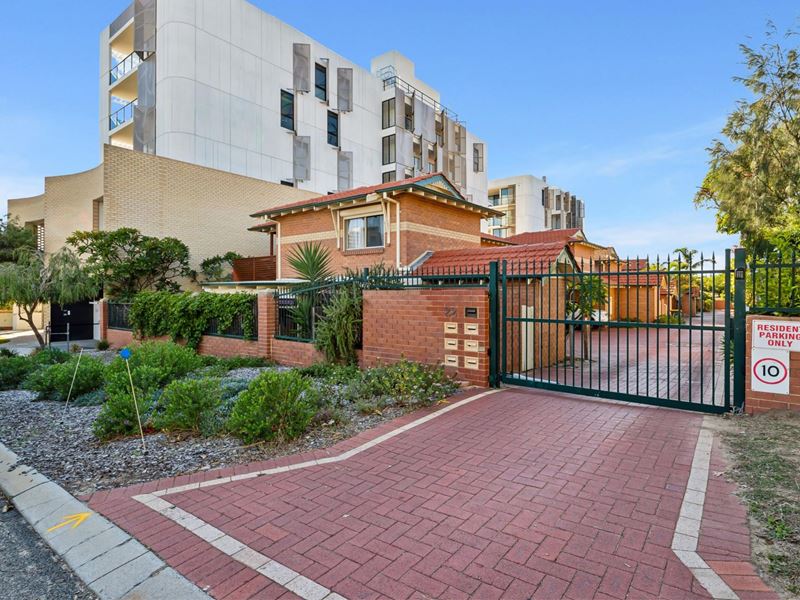 2/22 Hastings Street, Scarborough WA 6019