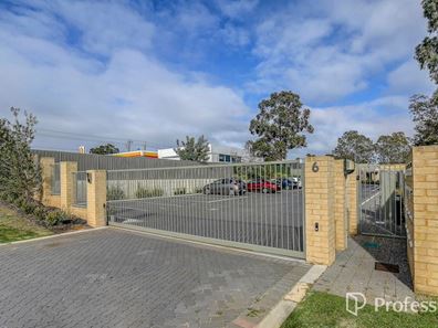 12/6 Strelitzia Avenue, Forrestfield WA 6058