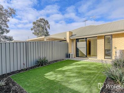 12/6 Strelitzia Avenue, Forrestfield WA 6058