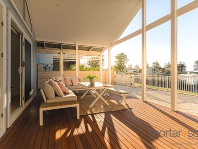 8B Fletcher Street, Rockingham WA 6168