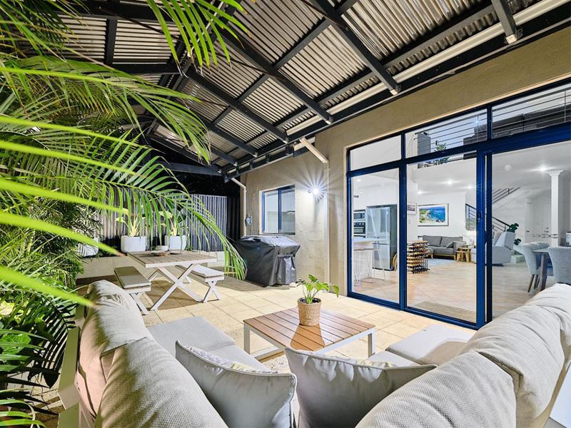 8C Ostend Road, Scarborough