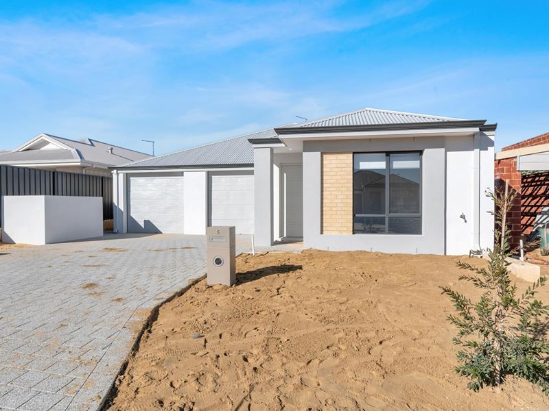 5a Forbury Street, Lakelands WA 6180