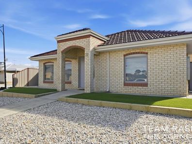 32 Ponderosa Road, Aubin Grove WA 6164