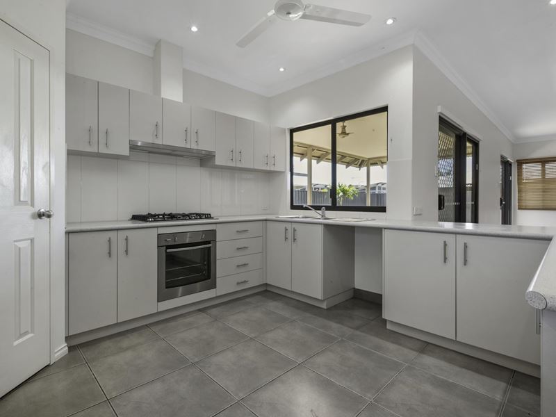 9 Jadura Crescent, Baynton