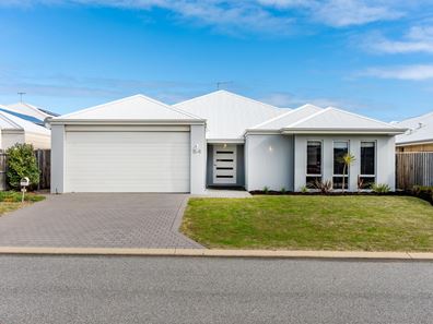 54 Torwood Edge, Halls Head WA 6210