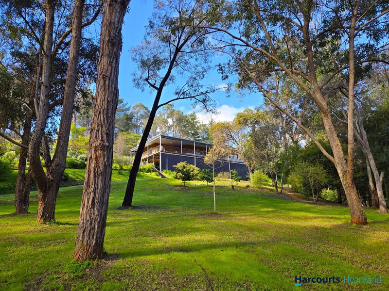 8 Dunnet Road, Nannup WA 6275