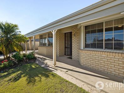 31 Sierra Chase, Leeming WA 6149