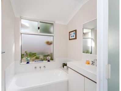 46a MENGLER AVENUE, Claremont WA 6010