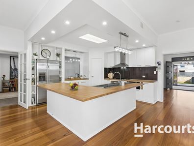 6 Yarmouth Road, Jindalee WA 6036