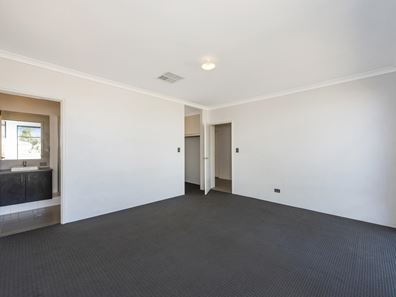 48 Aquamarine Parade, Karnup WA 6176