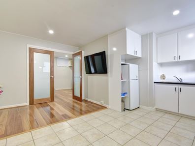 609/130A Mounts Bay Road, Perth WA 6000