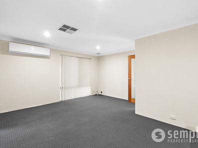 68 Sandpiper Loop, Yangebup WA 6164