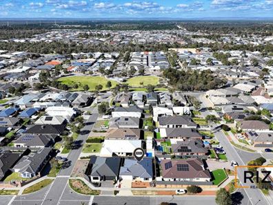 6 Lyndley Road, Banksia Grove WA 6031