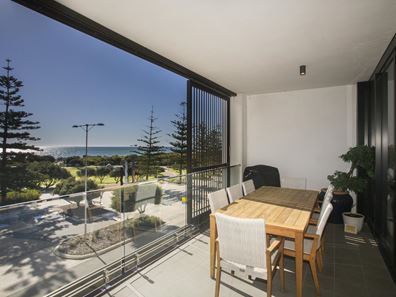 304/21 Freeman Loop, North Fremantle WA 6159