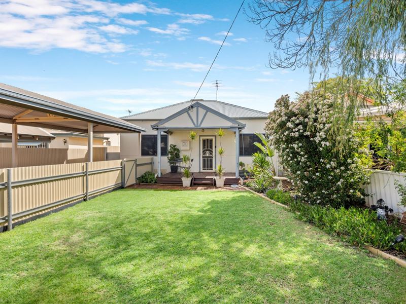 12A Addis Street, Lamington WA 6430