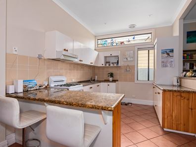 12A Addis Street, Lamington WA 6430
