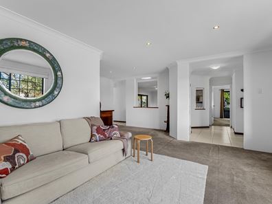 24 Brookland Crescent, Marangaroo WA 6064