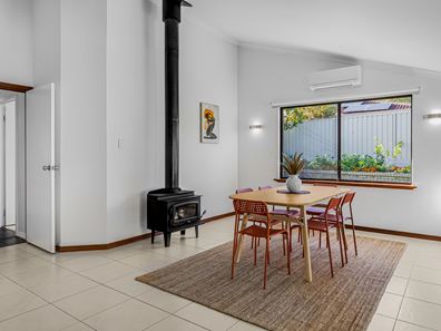 24 Brookland Crescent, Marangaroo WA 6064