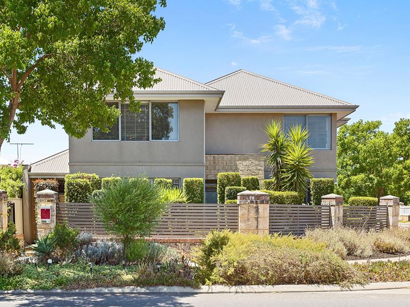 12 Parkfarm Drive, South Guildford WA 6055