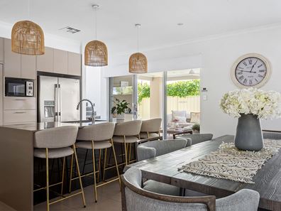 12 Parkfarm Drive, South Guildford WA 6055