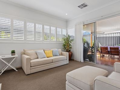 27 Safford Avenue, Aveley WA 6069