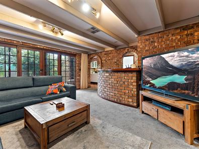 66 John Street, Gooseberry Hill WA 6076