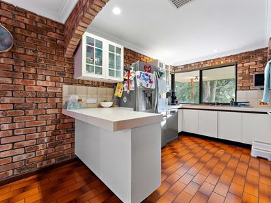 66 John Street, Gooseberry Hill WA 6076