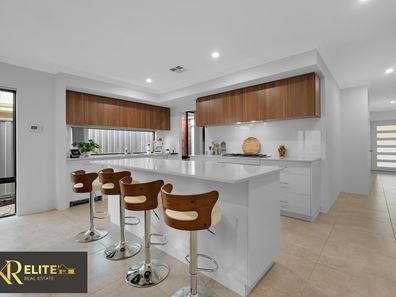 191 Monticello Parkway, Piara Waters WA 6112