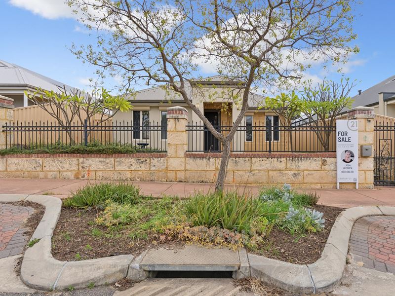 9 The Embankment, South Guildford WA 6055
