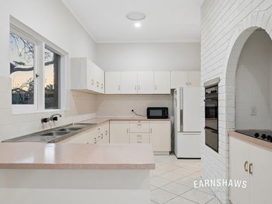 85 Swan View Road, Swan View WA 6056
