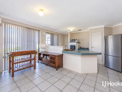 23 Casuarina Drive, Halls Head WA 6210