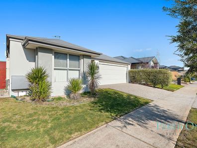 16 Bauxite Road, Treeby WA 6164