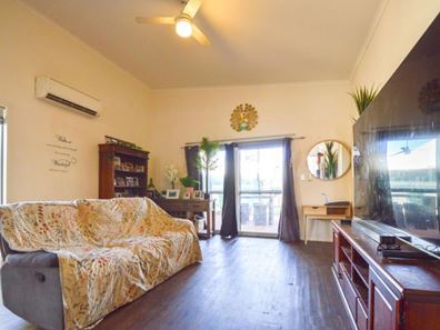 27 Minderoo Avenue, South Hedland WA 6722