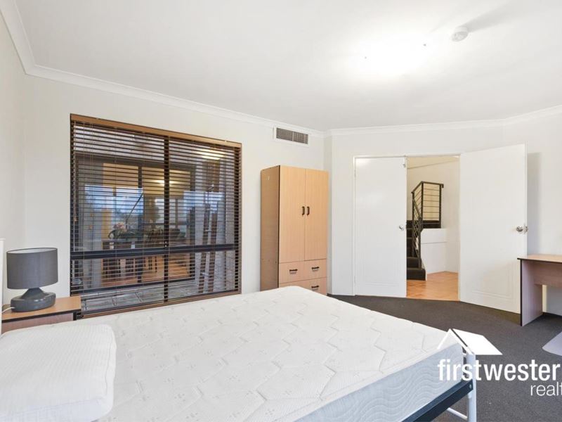 Room 5/61 Lakeside Drive, Joondalup WA 6027