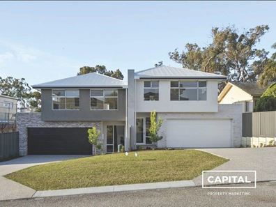 152 Newborough St, Karrinyup WA 6018