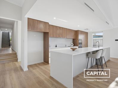 152 Newborough St, Karrinyup WA 6018