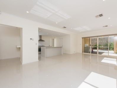 16 Boambee St, Burns Beach WA 6028