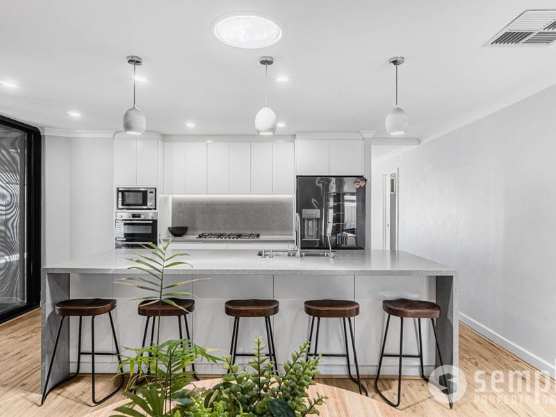 12 Lodge Court, Cockburn Central WA 6164