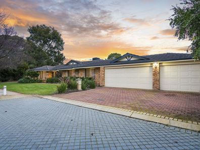 10 Ledden Court, Success WA 6164