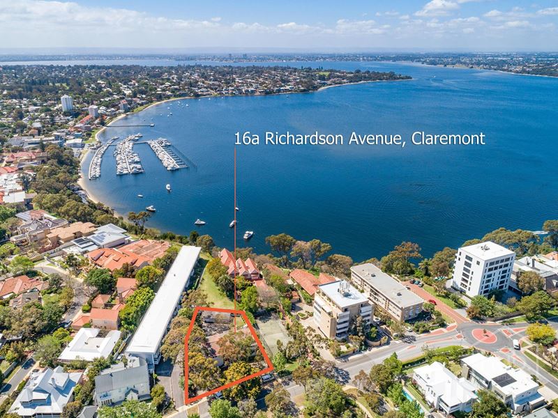 4/16A Richardson Avenue, Claremont WA 6010