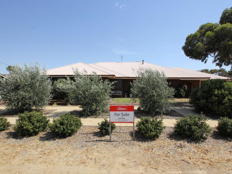 4 - 6 Cowan Way, Merredin