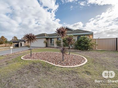 2 Simford Avenue, Eaton WA 6232