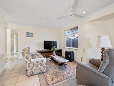 18 Millwall Lane, Dianella WA 6059