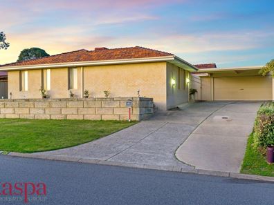 15 Bondini Way, Bibra Lake WA 6163