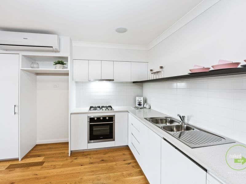 4/1 Glenariff Boulevard, Canning Vale