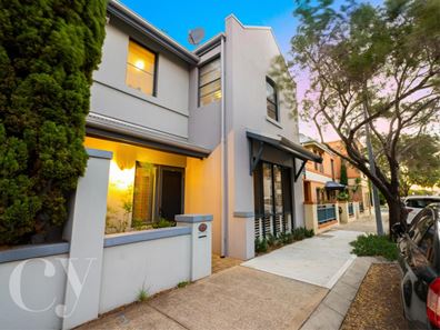 1/10 Swan Street, North Fremantle WA 6159