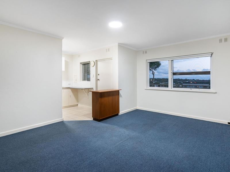 16/9 Preston Point Road, East Fremantle WA 6158